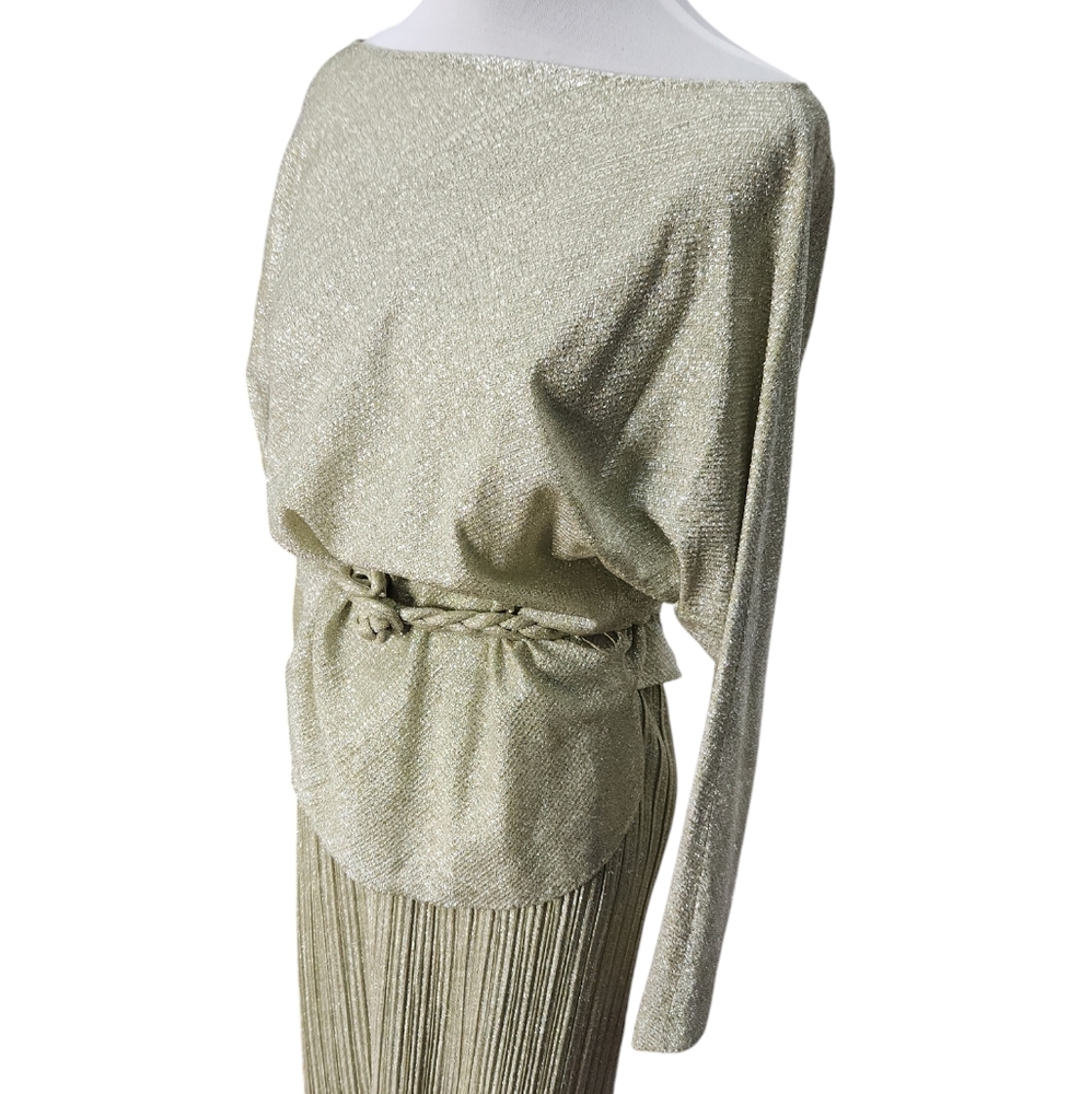 PARTY 1980s 2 Piece Shimmery Celery and Silver Skirt and Top with Braided Belt‎